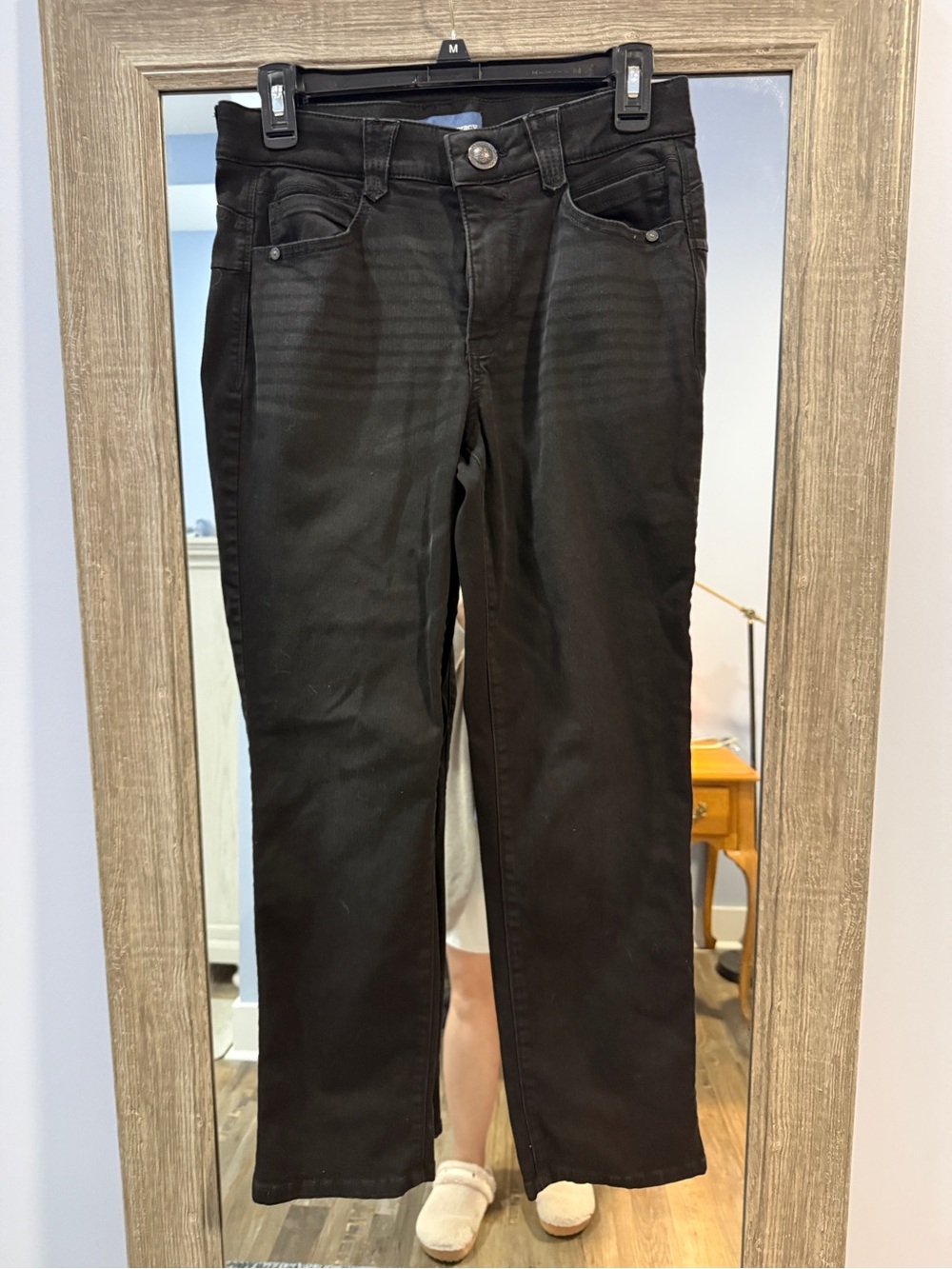 Democracy Women’s Straight-Leg Jeans in Black